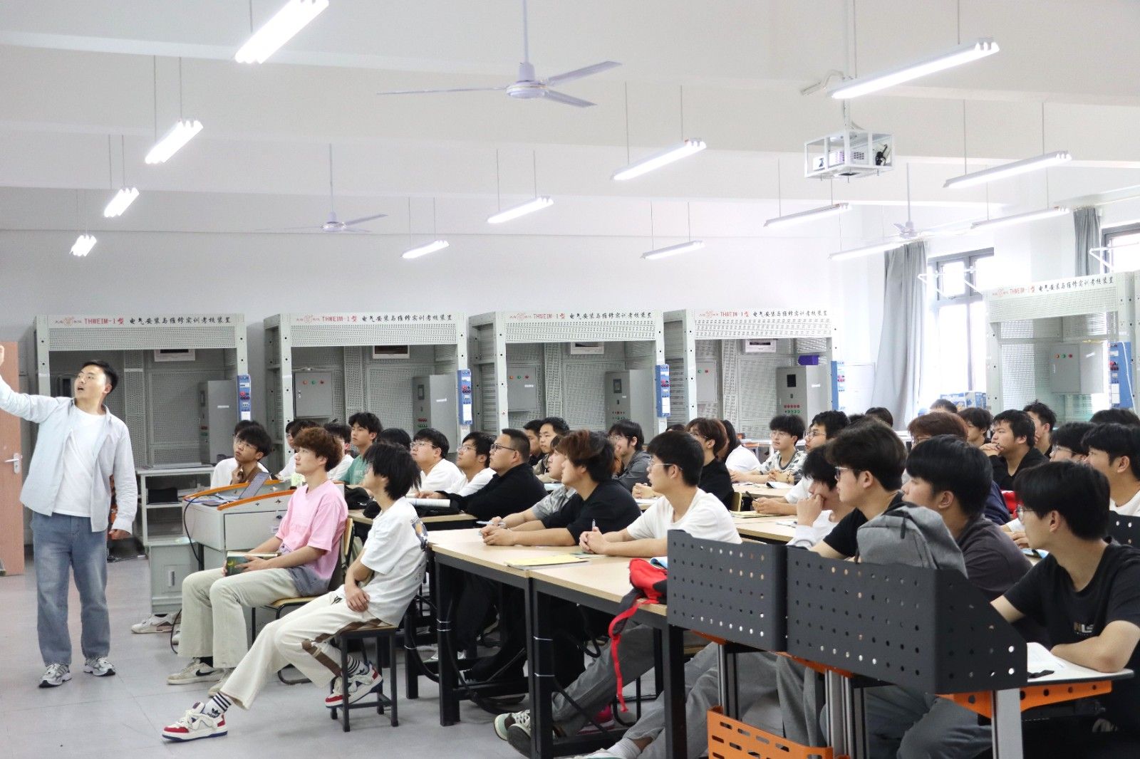 【美珈评论】两个&ldquo;没有教不好&rdquo;是大境界